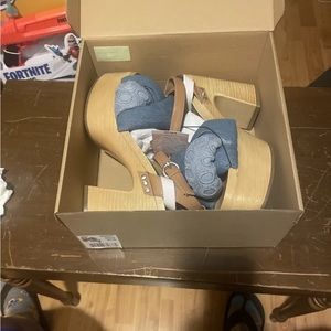 Sam & Libby Cassandra Sandal Indigo Wooden Platform Heel Womens Size 9 New